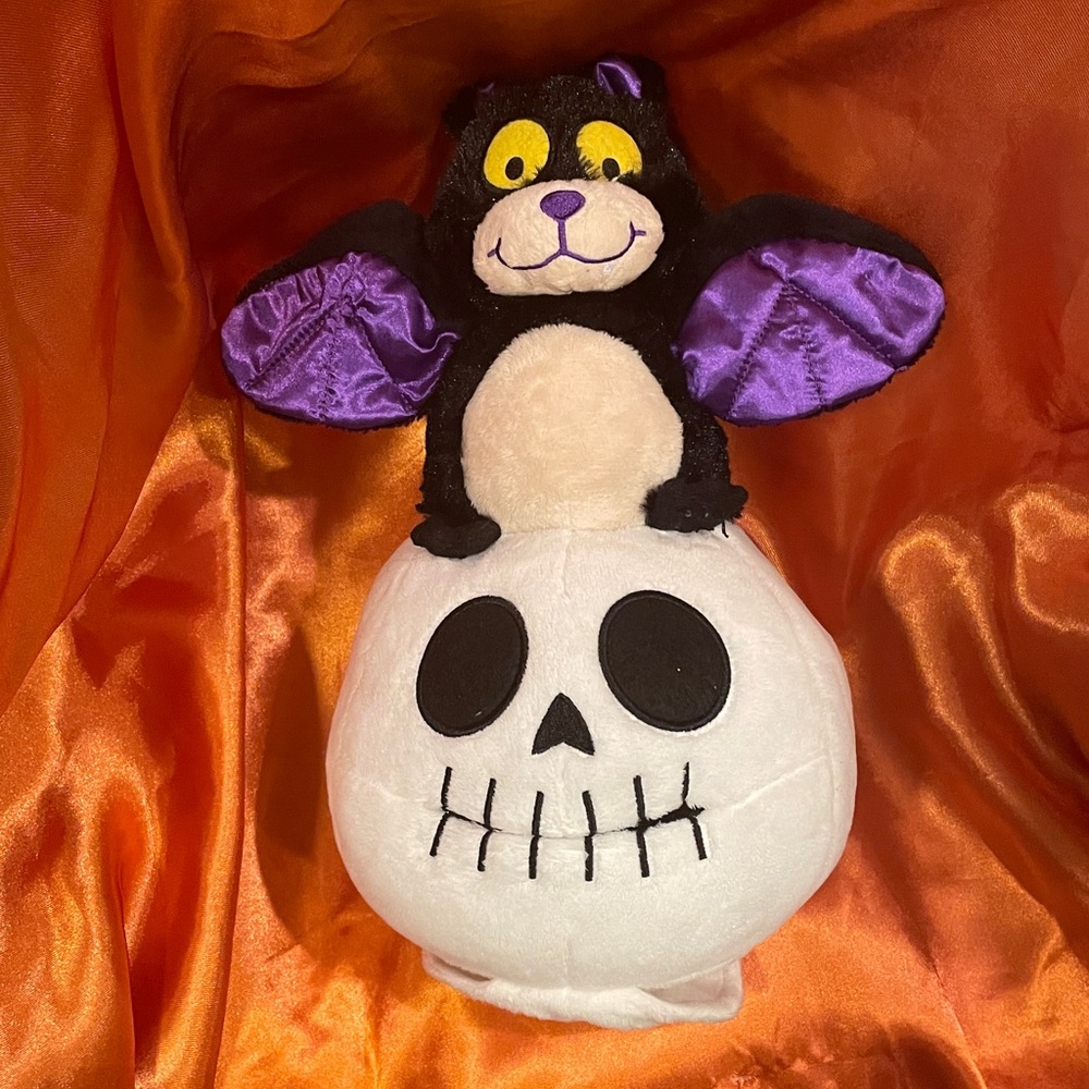 Halloween Singing Skull and Dancing Bat Animatronic